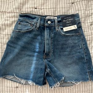 Curve Love Abercrombie 4 inch High rise Mom Shorts